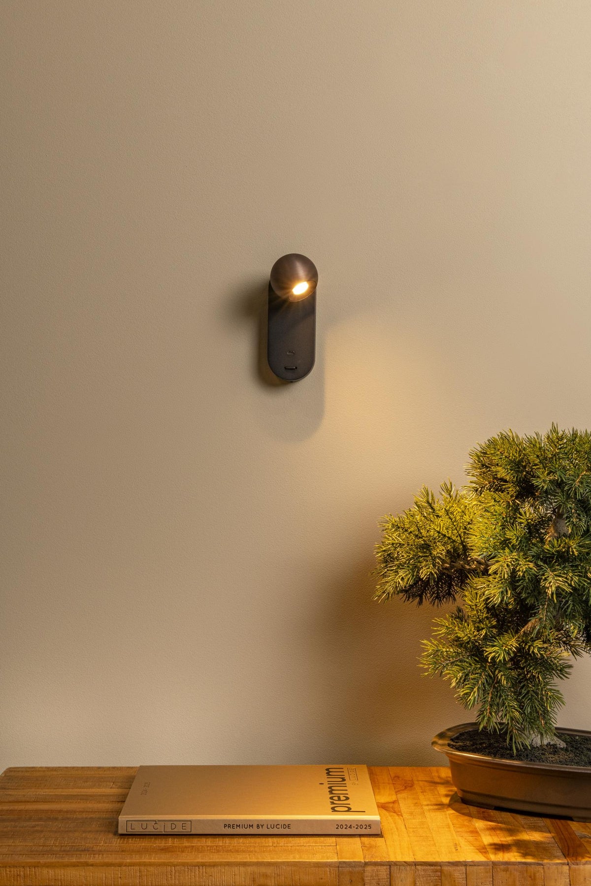 Lucide wandlamp MONTANA - Geïntegreerde LED - Koffie