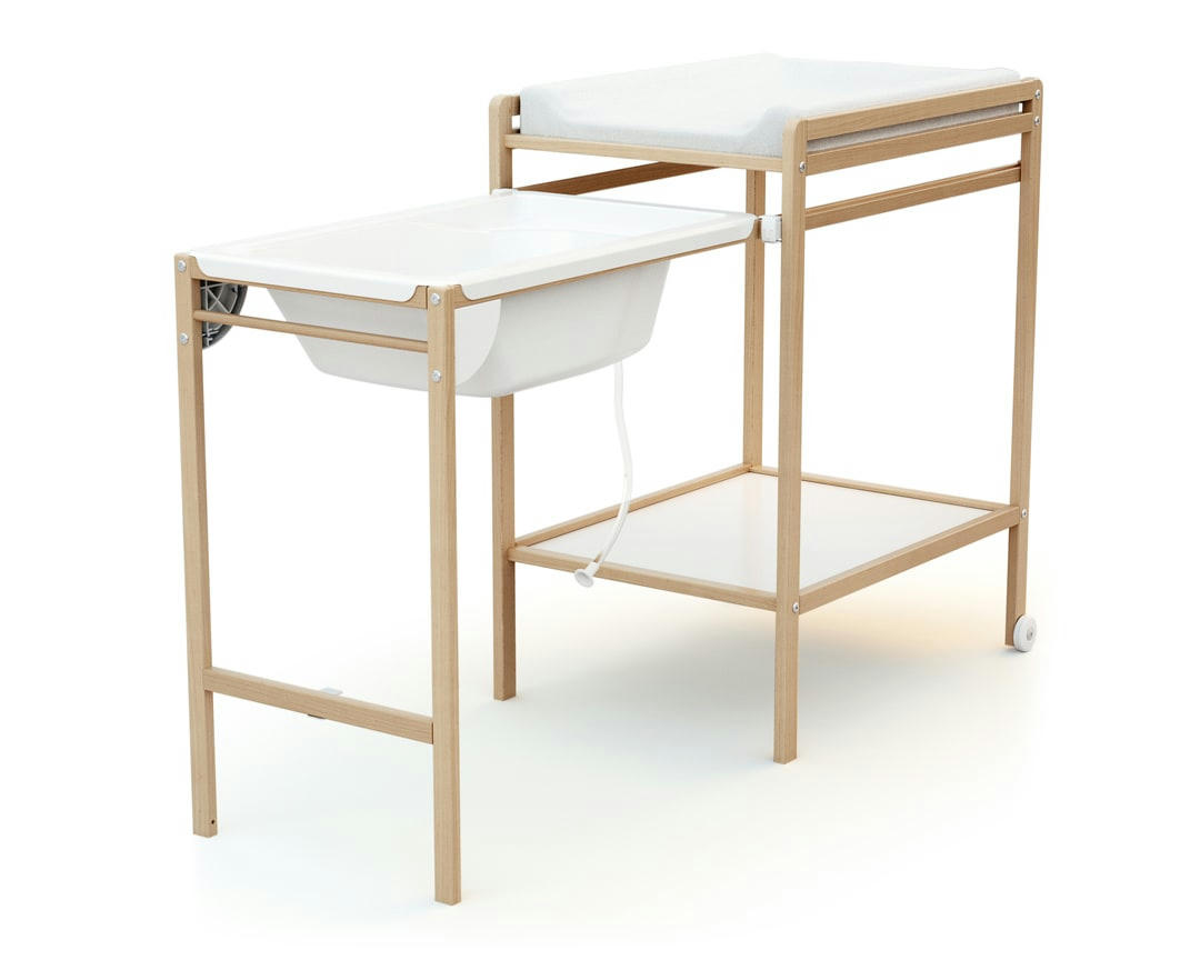 ESSENTIEL - Table à langer avec baignoire hêtre verni