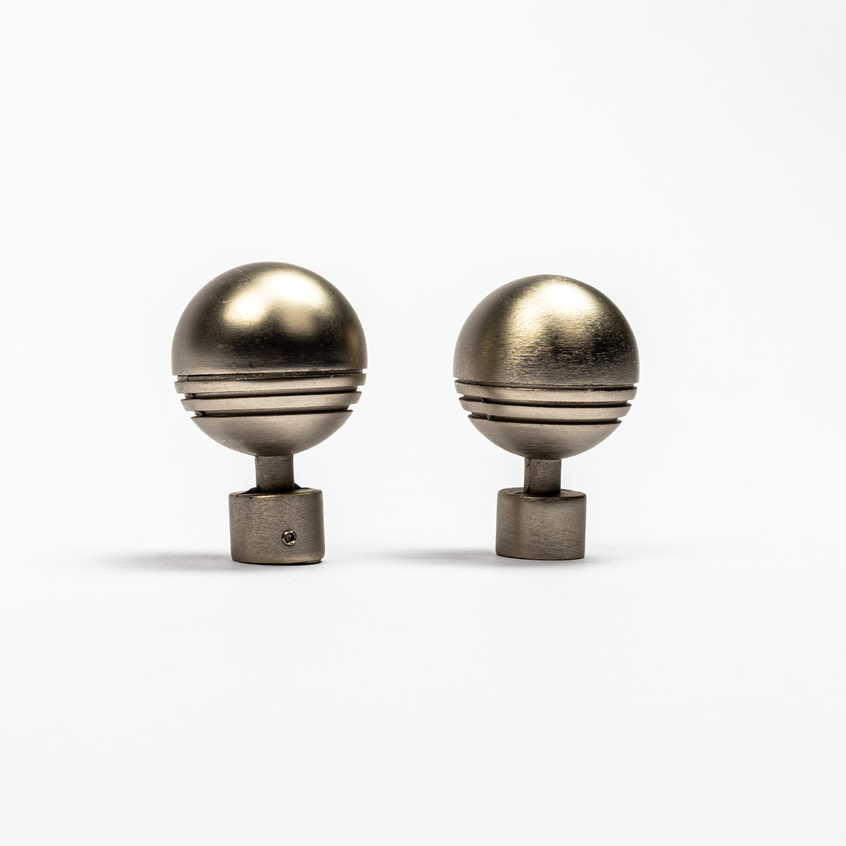 Conjunto de 2 terminais bola prateado fosco