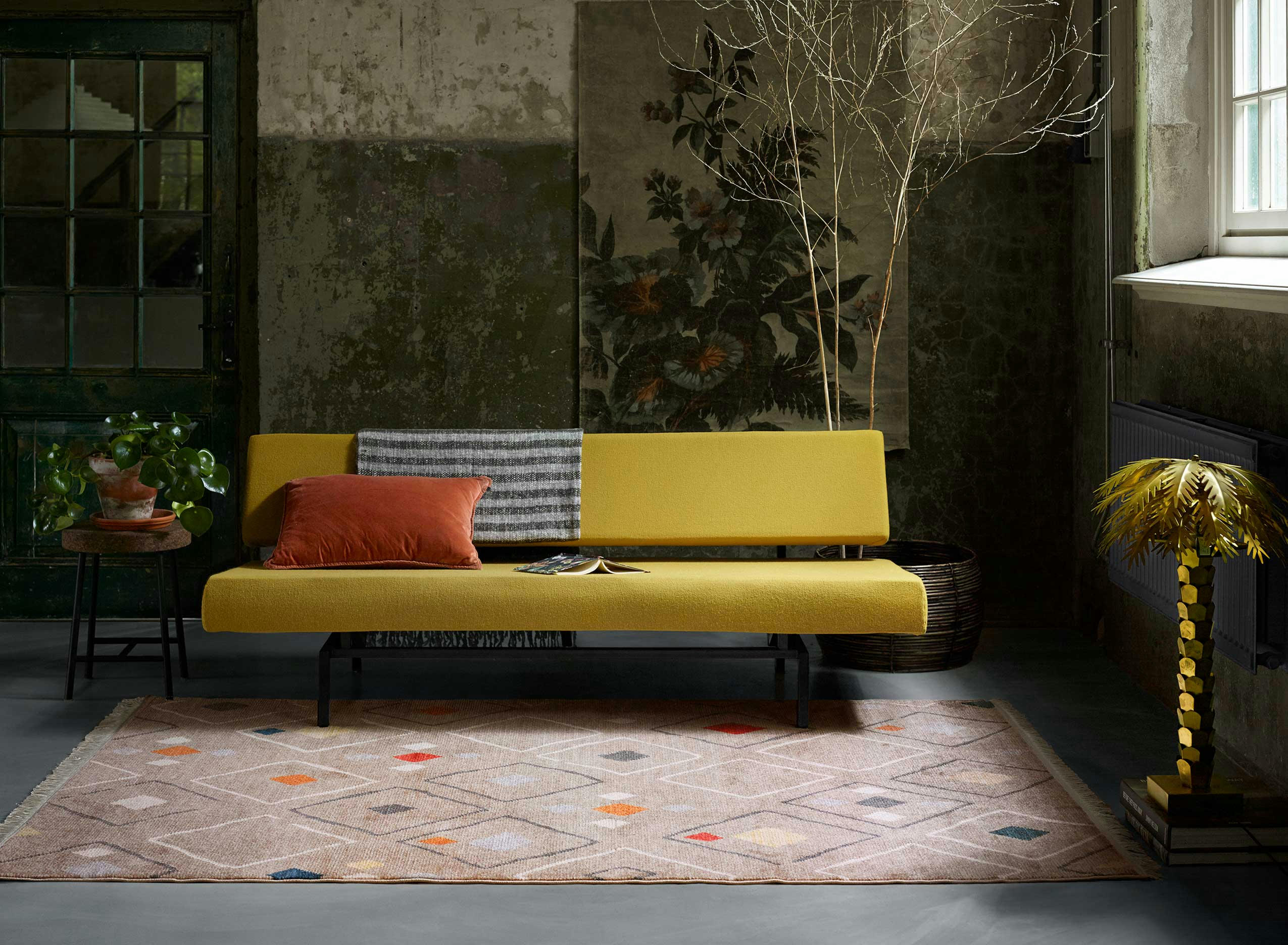 MONT ROYAL - Tapis tissé ethnique chic à franges multicolore fond marron 160x225