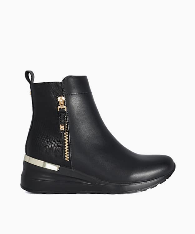 Enroll Black - Leather Wedge-Heel Ankle Boots