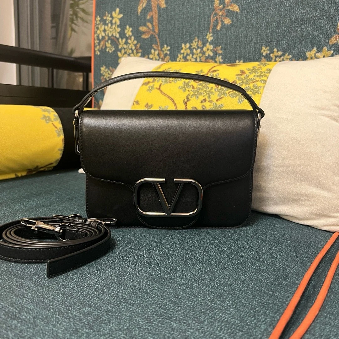 Valentino LOCÒ Calfskin Bag
