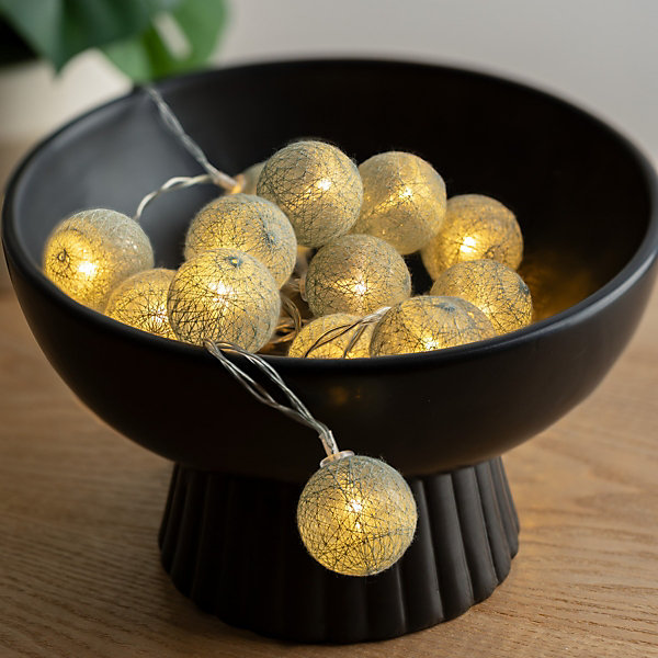 Guirlande LED à pile - 16 boules - vert céladon - L255 cm - Atmosphera