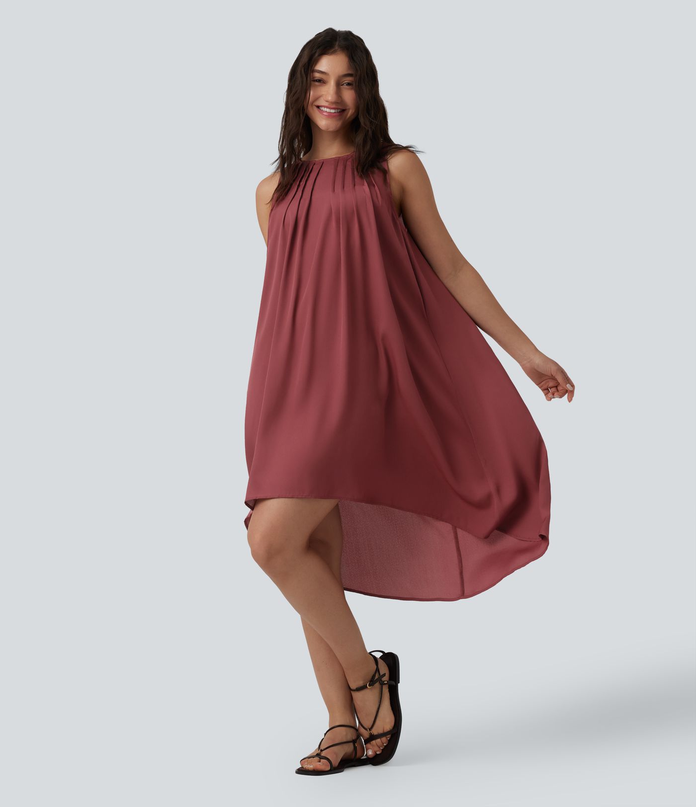 Robe fluide décontractée col rond sans manches plissée asymétrique