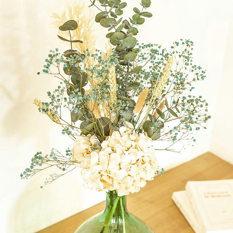 - Bouquet de fleurs séchées pour dame jeanne hortensia blanc