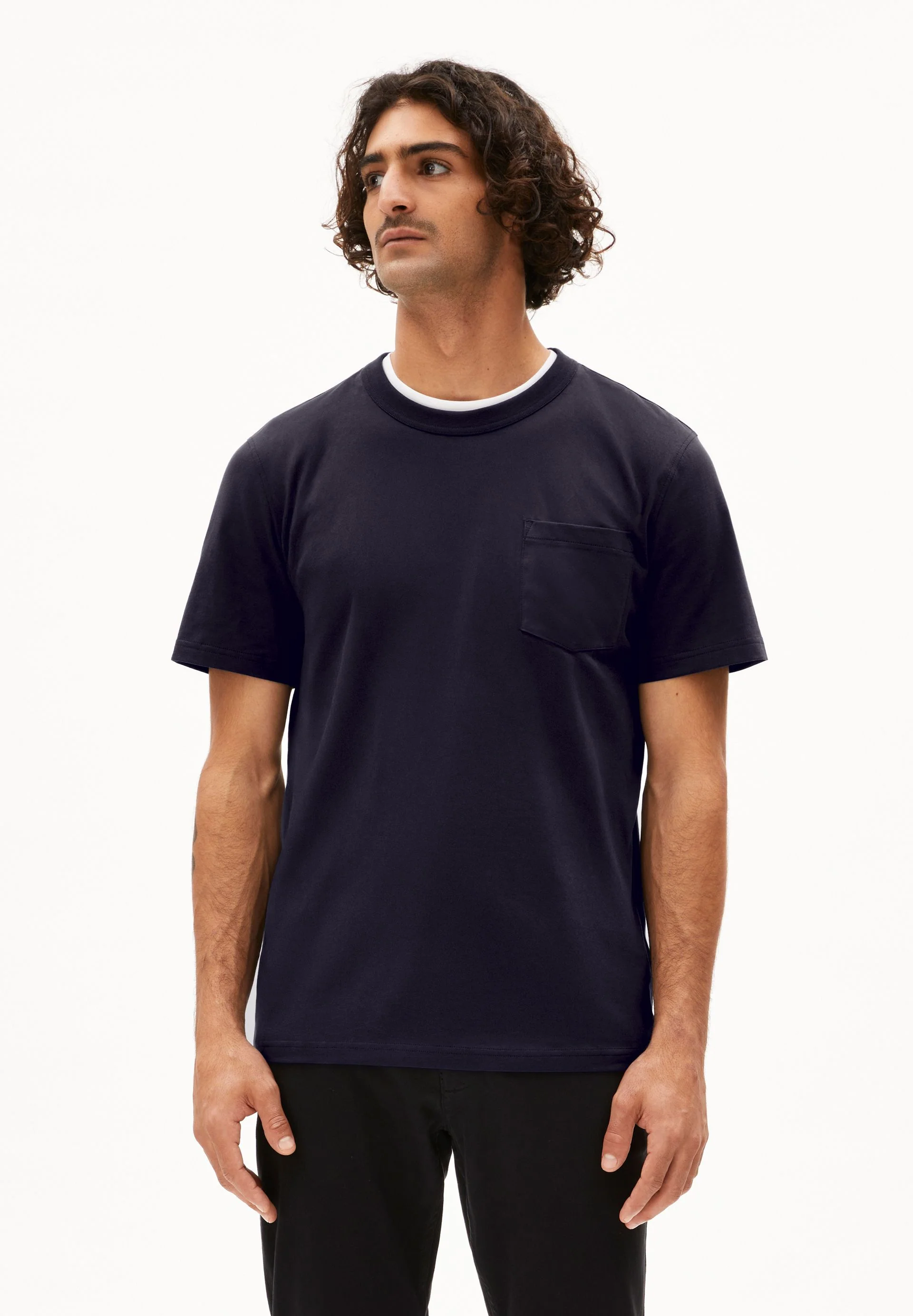 MAARKOS POCKET T-SHIRT