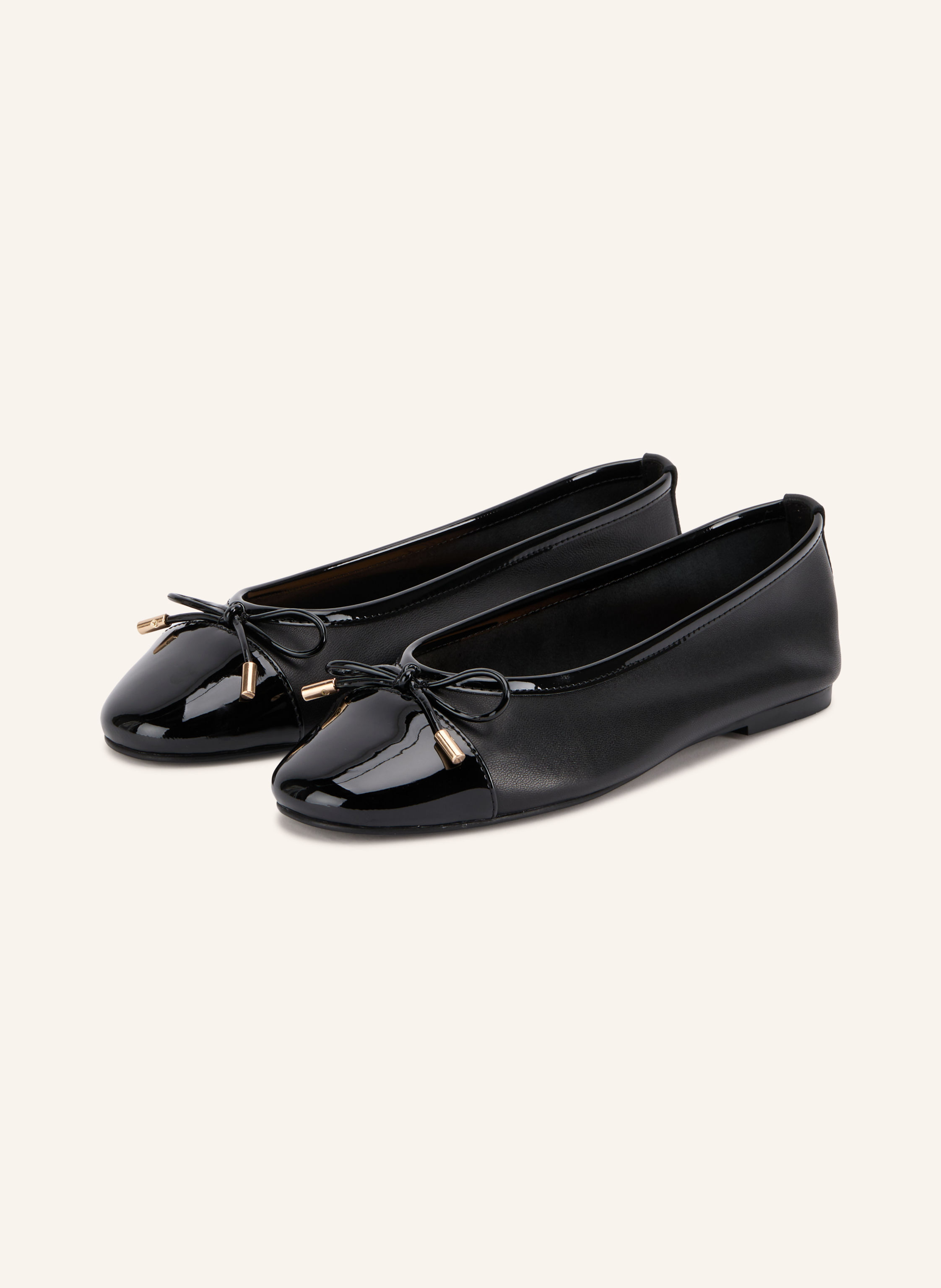 INUOVO Lackballerinas
