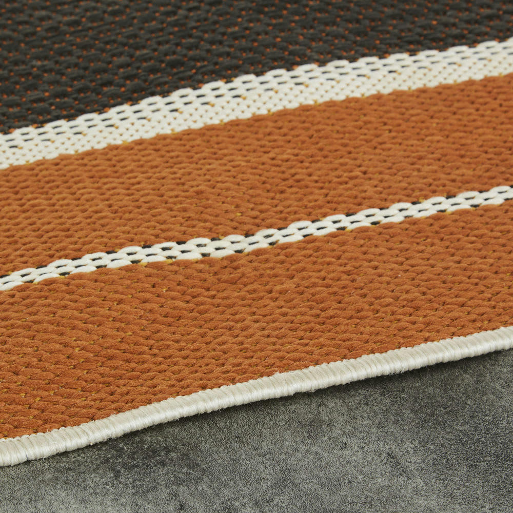 AARHUS - Tapis en polypropylène à motifs marron caramel et écrus 140X200