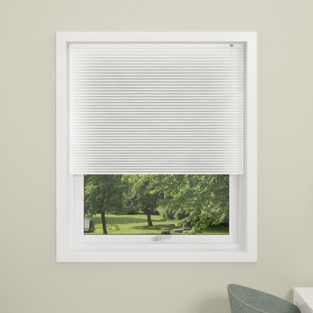 PLISSÉ DEBEL LONDON MED SNORTREKK 120X130CM HVIT