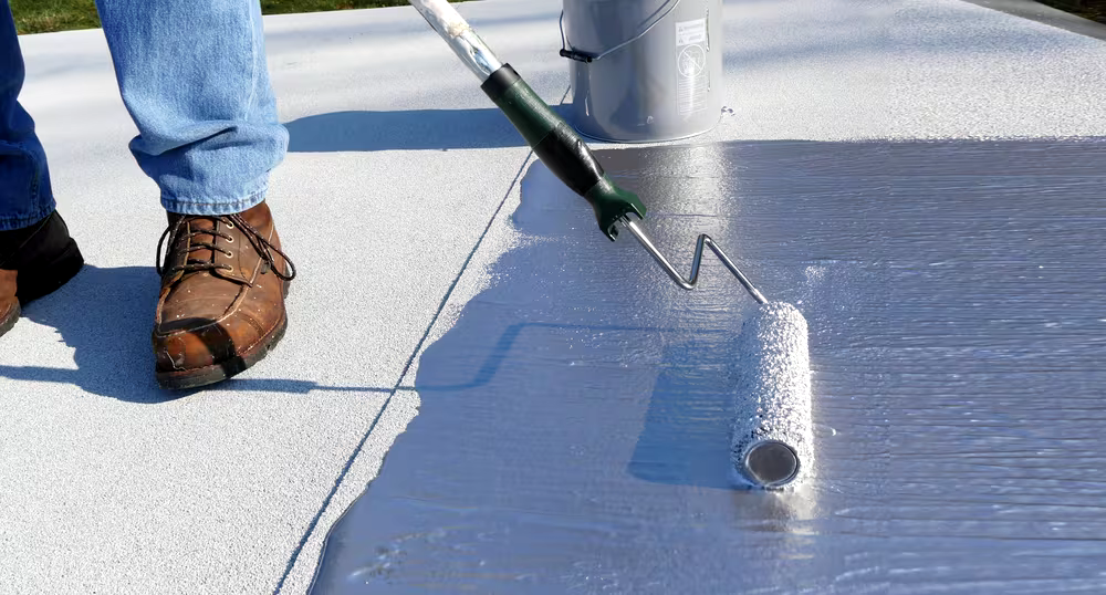Rust-Oleum LeakSeal Aluminum Roof Coating, Reflective, Rust Proof & Waterproof Sealant, 3.78-L