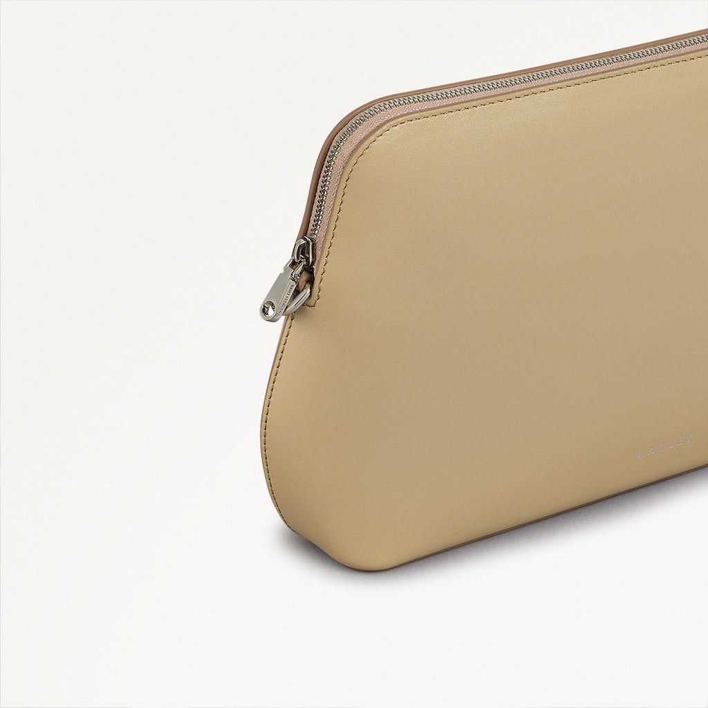 Liverpool Street - Medium Ziptop Cross Body Bag