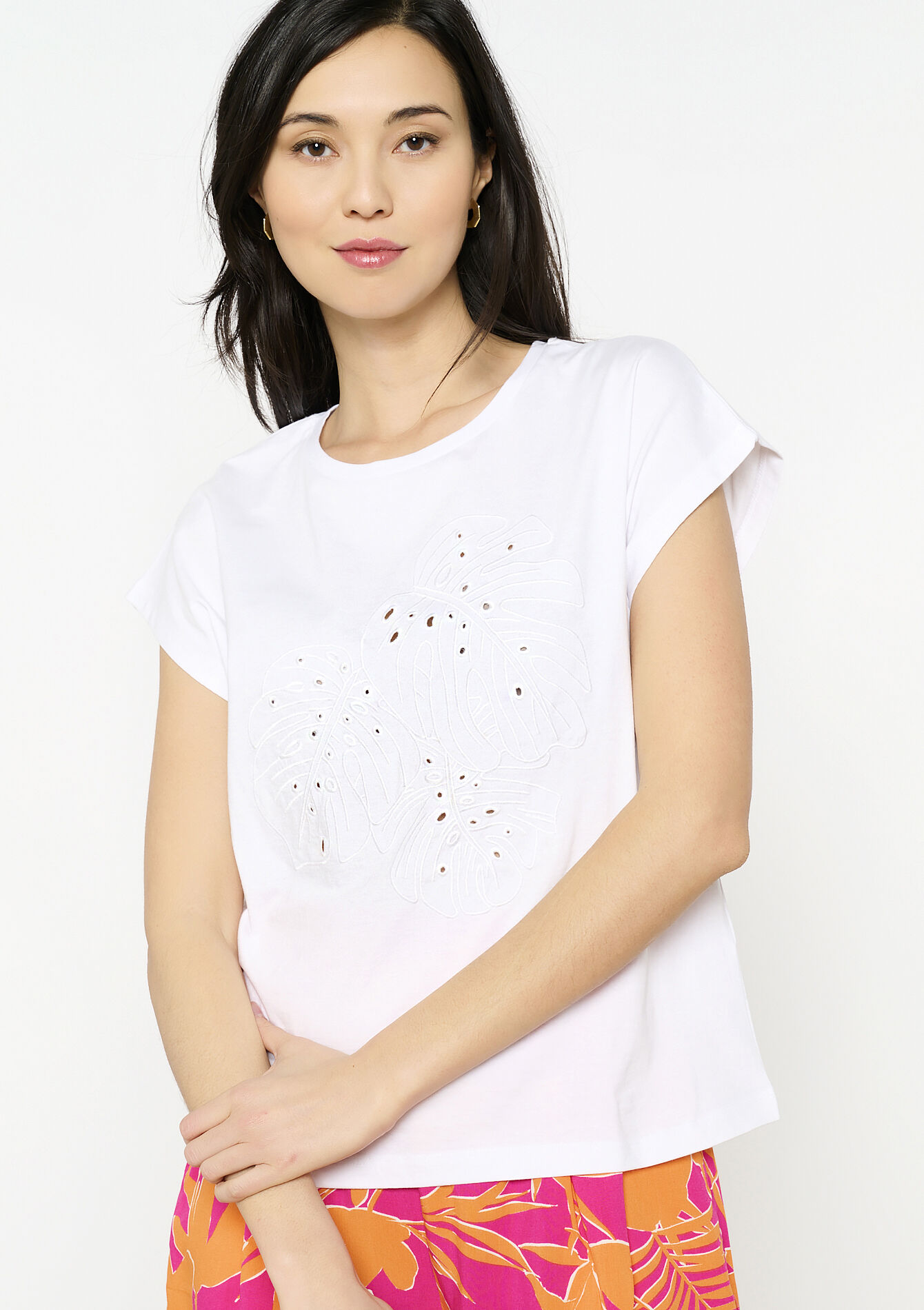 Elegante geborduurde t-shirt