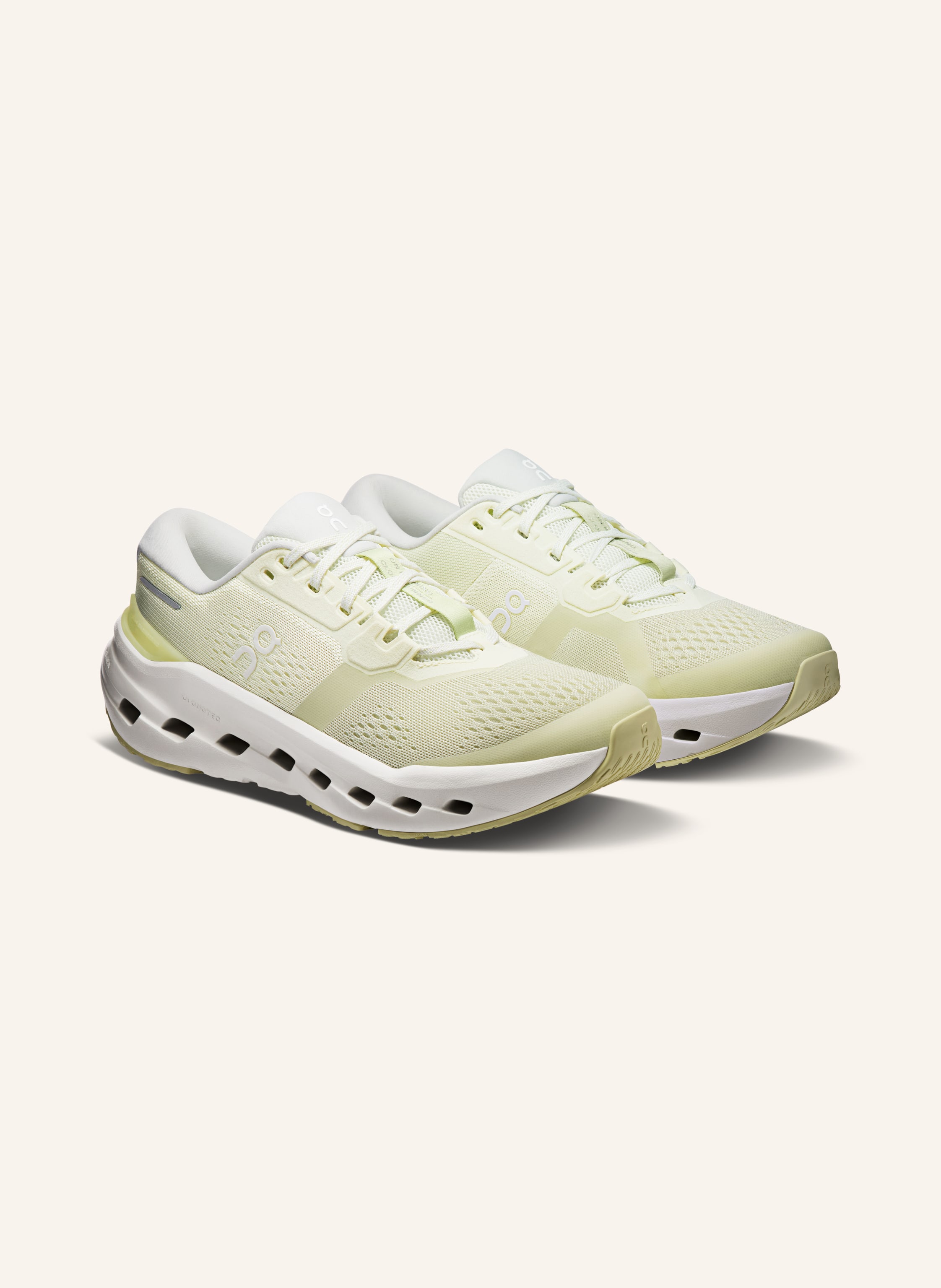 On Laufschuhe CLOUDRUNNER 3