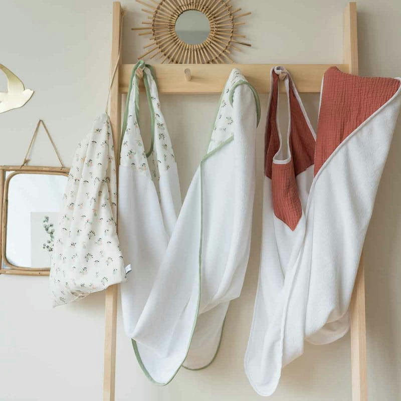 - Tablier de bain magique marsala