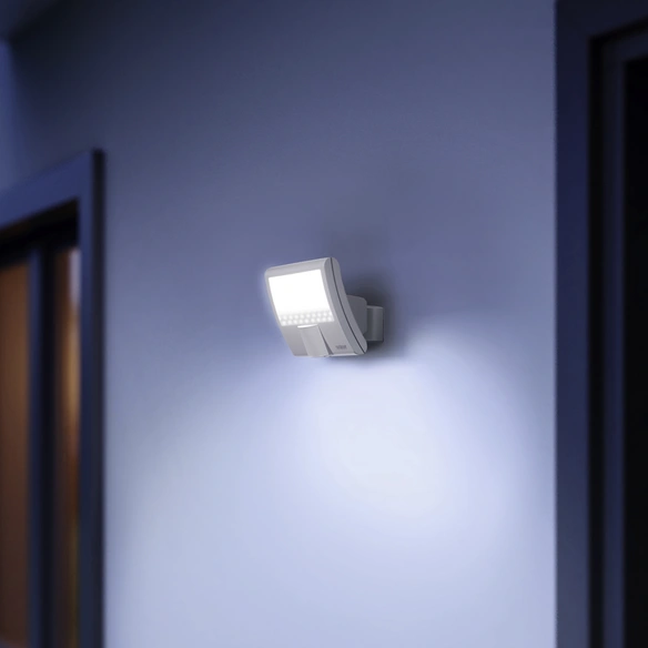 Strahler »XLED Home curved«, 10 W, inkl. Bewegungsmelder