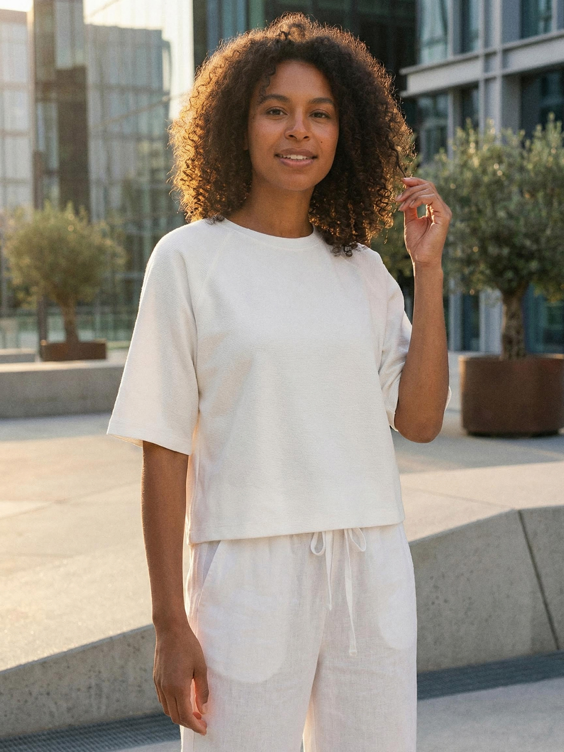 Bluza comfort soft touch z krótkim rękawem z domieszką wiskozy
