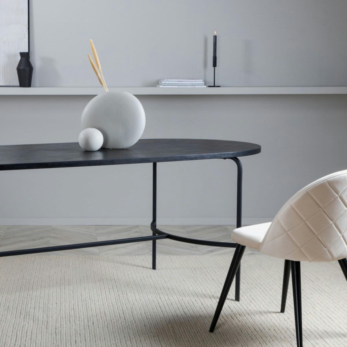 ARISTIA - Table à manger moderne en bois noir