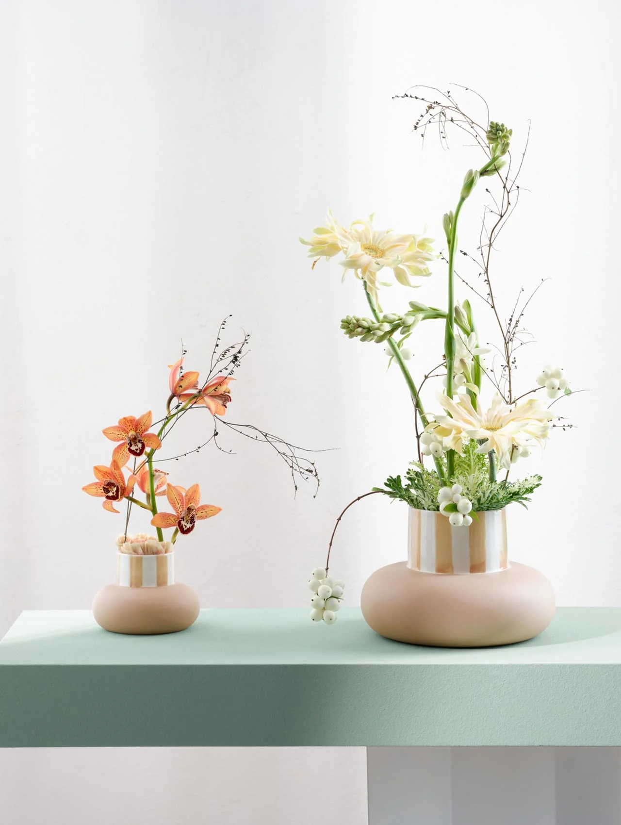 vase, mushroom
