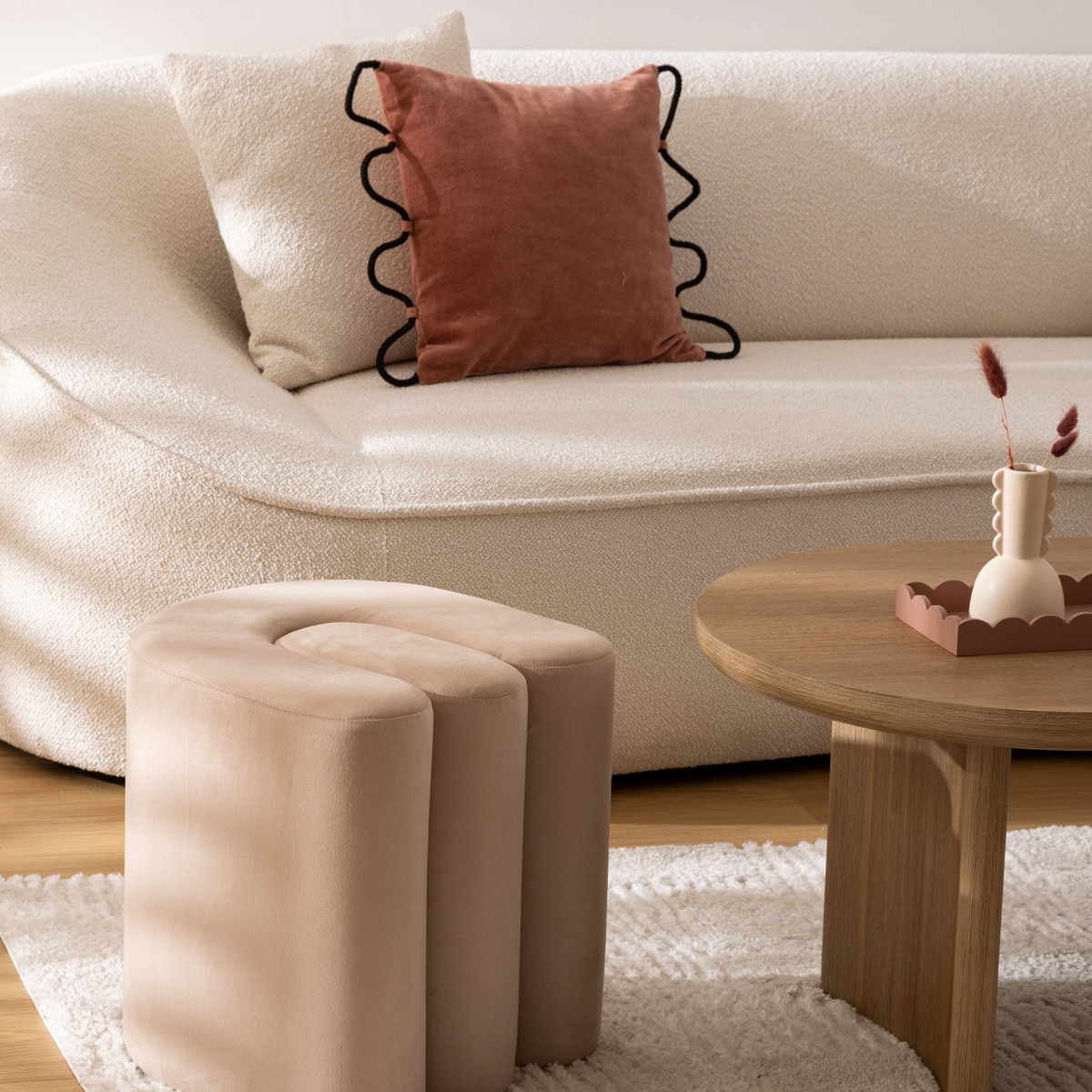 Velvet pouffe "Bolan" Beige, 40x40 cm