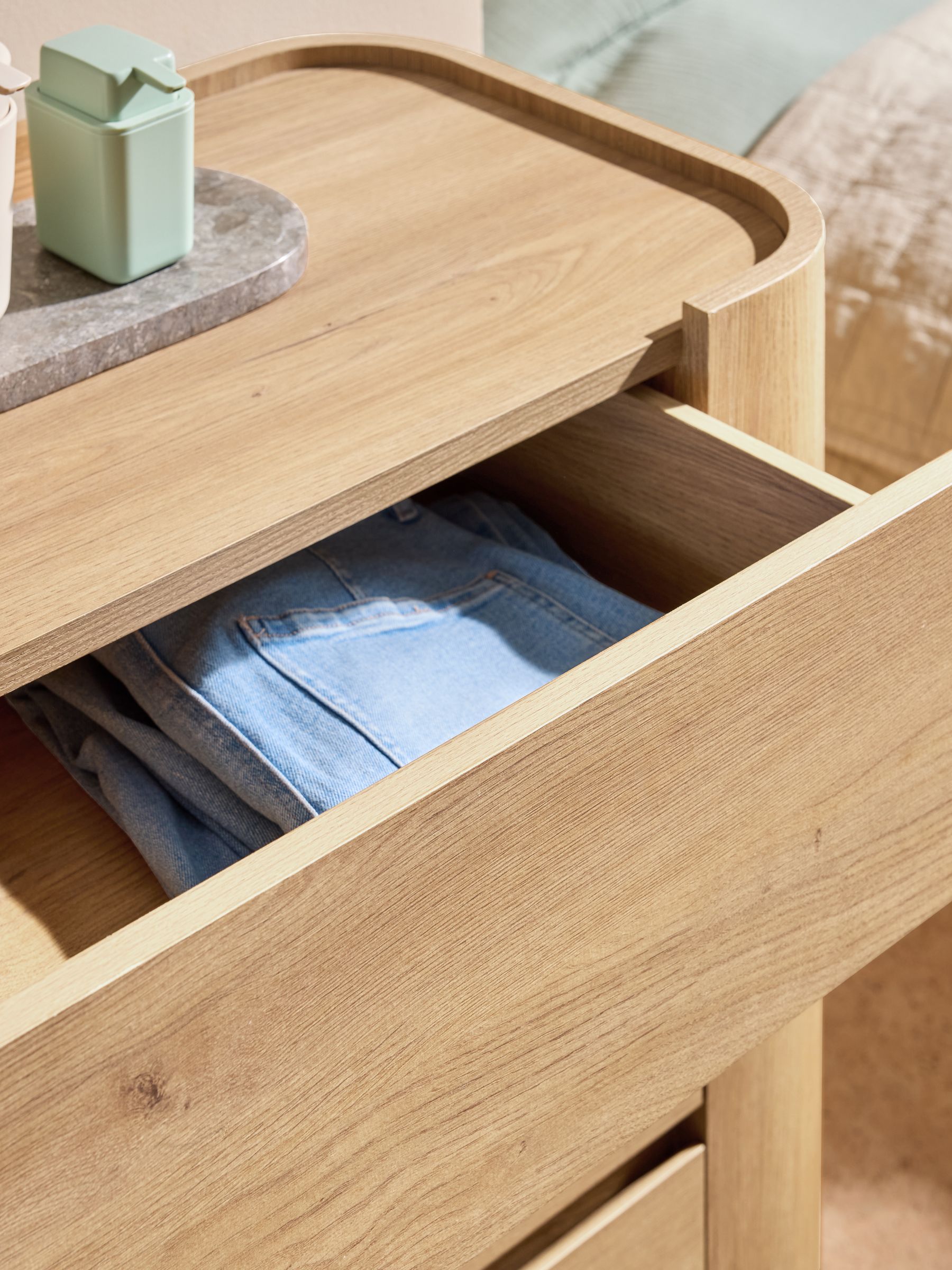 Wide Kain Wide Chest in Light Oak Effect