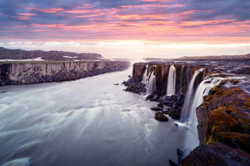 Fototapeta Do Salonu Wodospad Selfoss 90x60cm