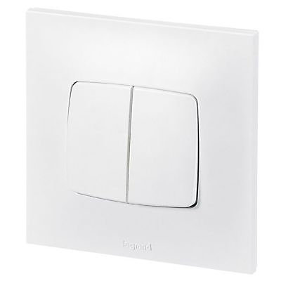 Double interrupteur ou va-et-vient Legrand Neptune 0 913 21 coloris blanc 10 A
