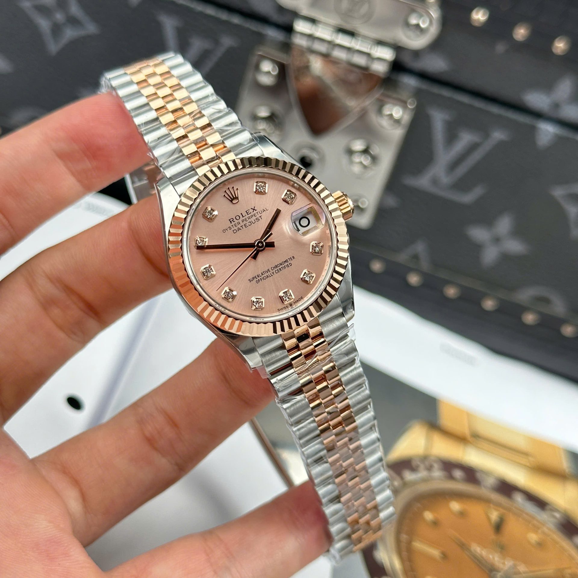 Rolex Datejust SS/RG Plated Fluted Pink Dial CZ Diamonds 31mm Jub AAA Replica