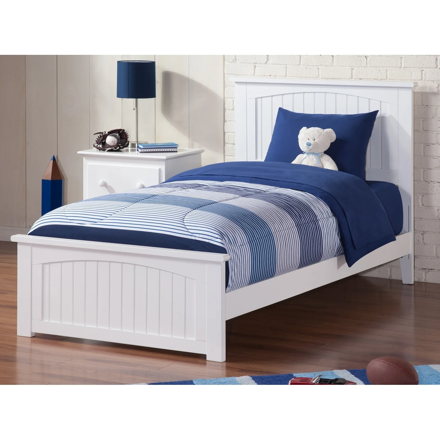 Nantucket Twin XL Foundation Bed with Matching Footboard in White