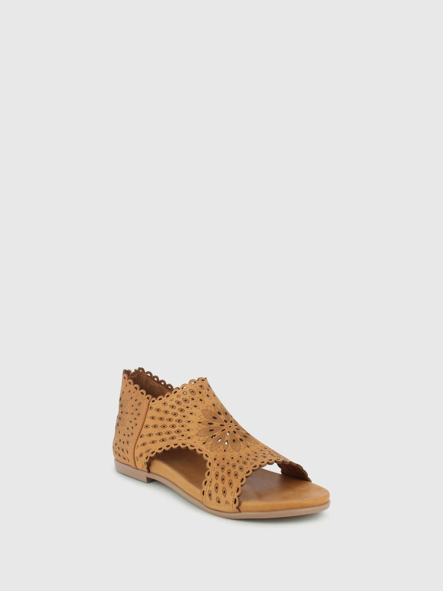 Sandálias com Fecho em Cuero