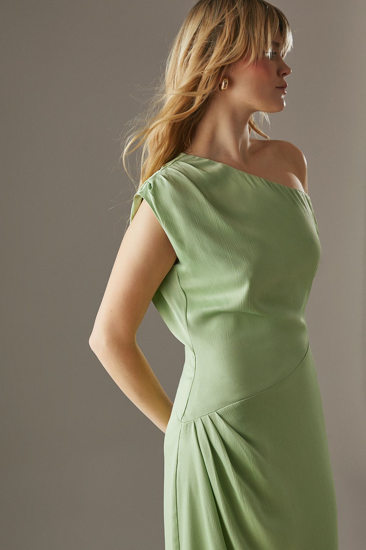 Warehouse Crinkle Satin Fallen Shoulder Knot Side Midi Dress
