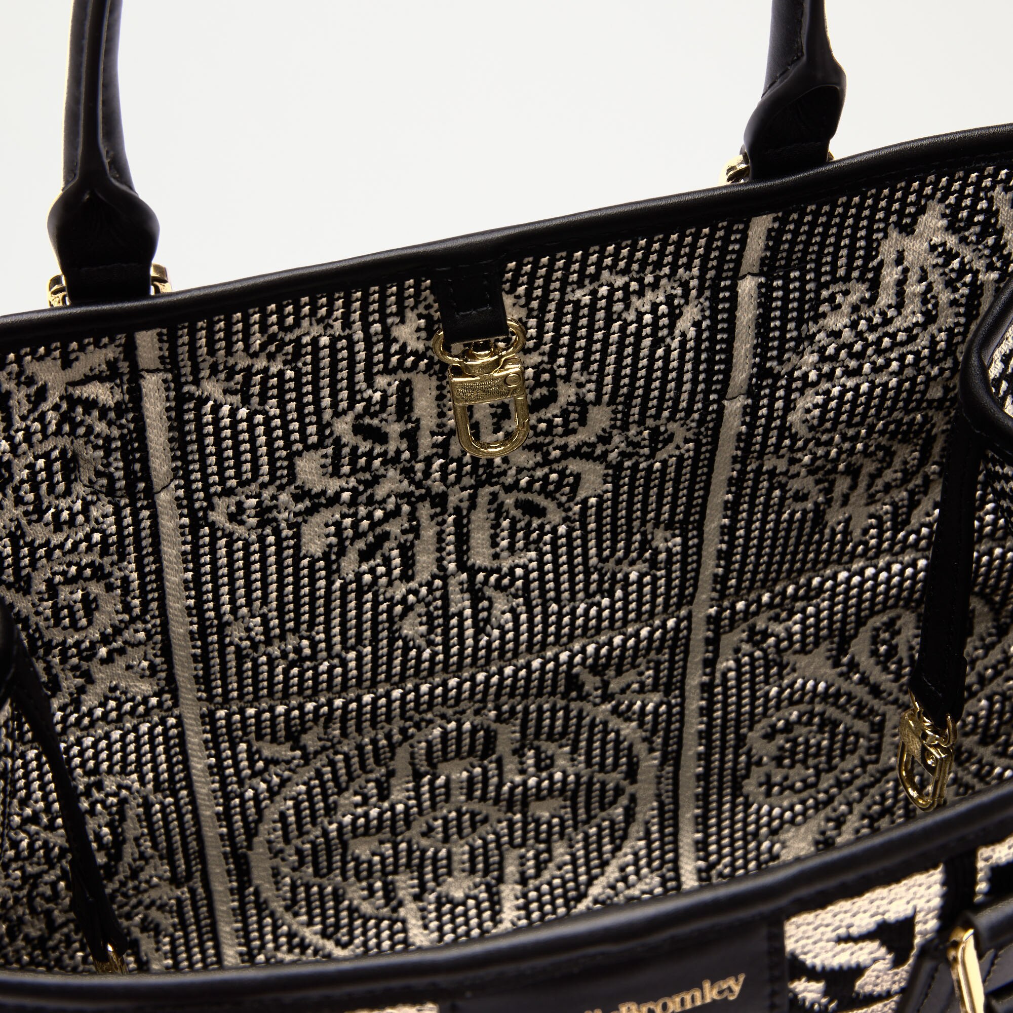 Gemini<br>Woven Shopper Tote