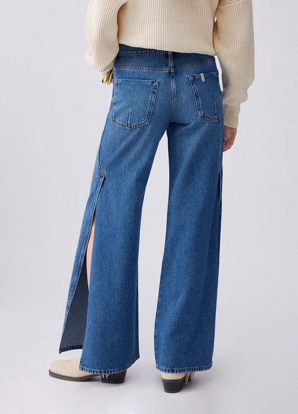 Jeans flare con spacchetti laterali