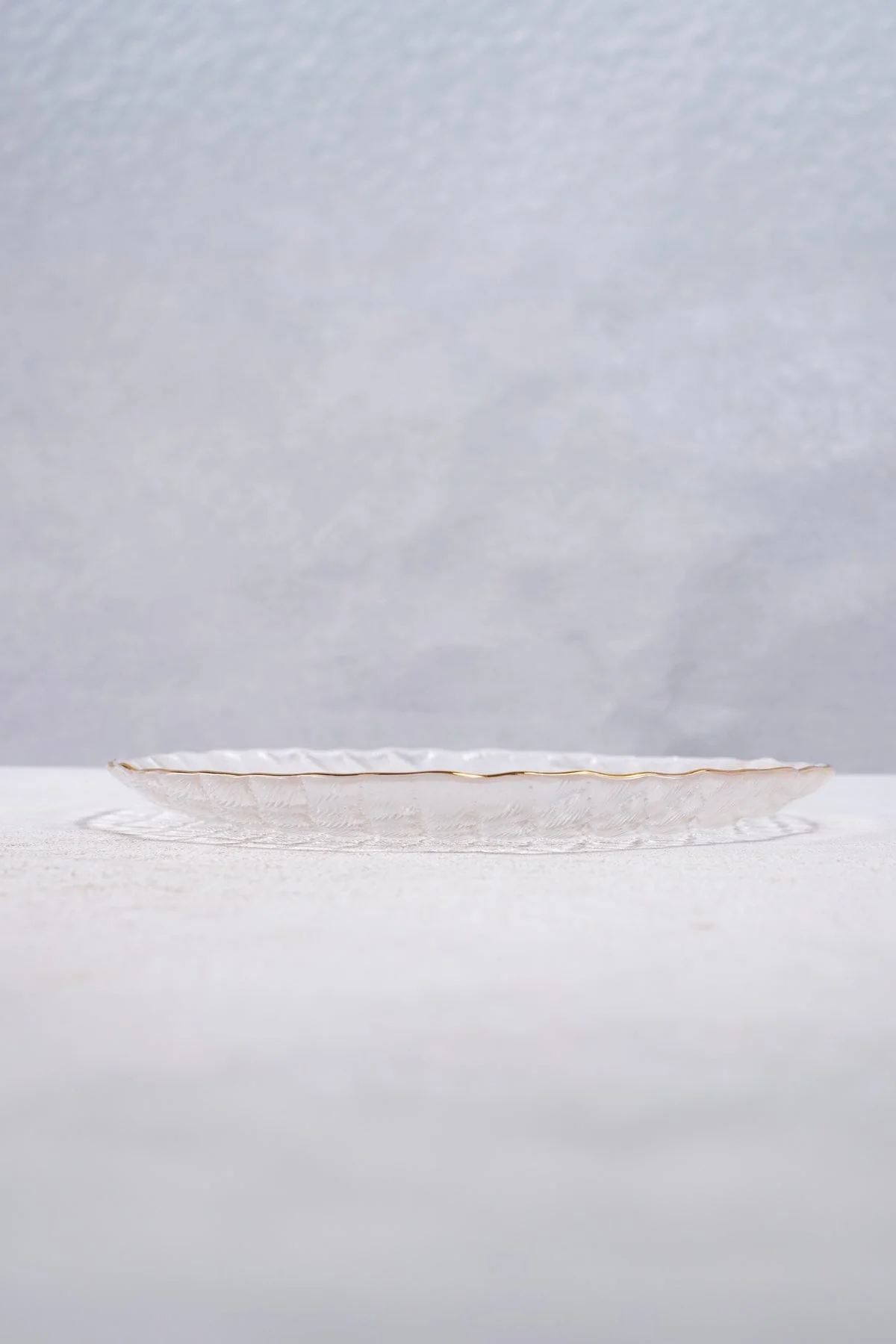 Clear Glass Charger Plate with Gold Detailing