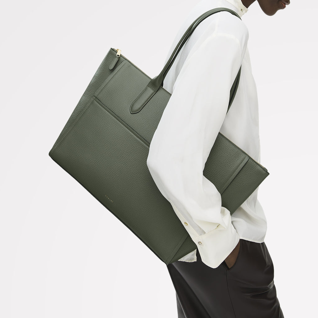Oak Street - Medium Ziptop Tote