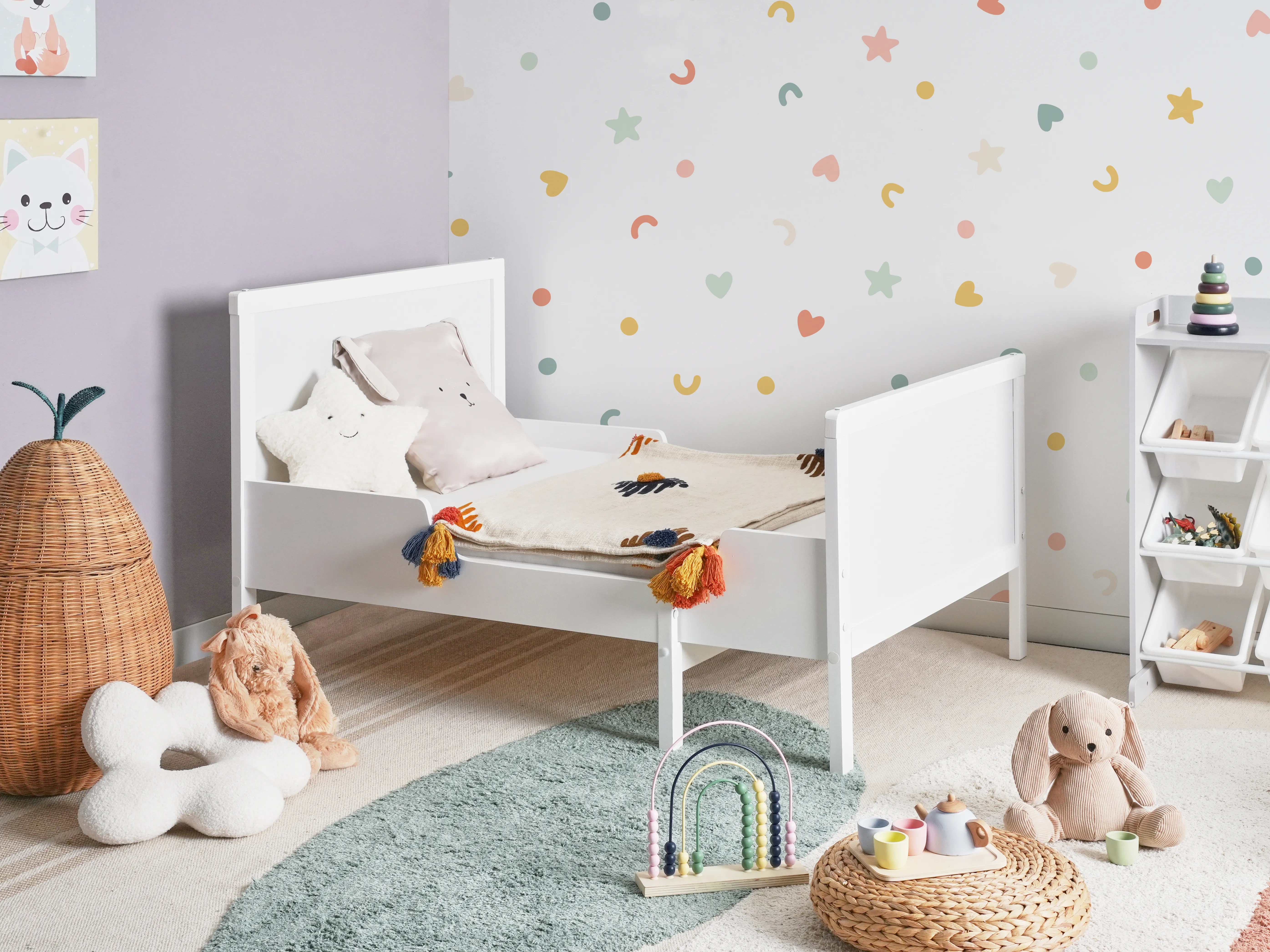 Extendable Kids Bed Pine Wood MONTIGNY 90 x 200 cm (EU Single) White