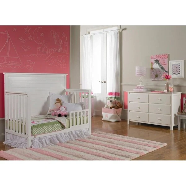 Fisher-Price Quinn Convertible Crib, Snow White