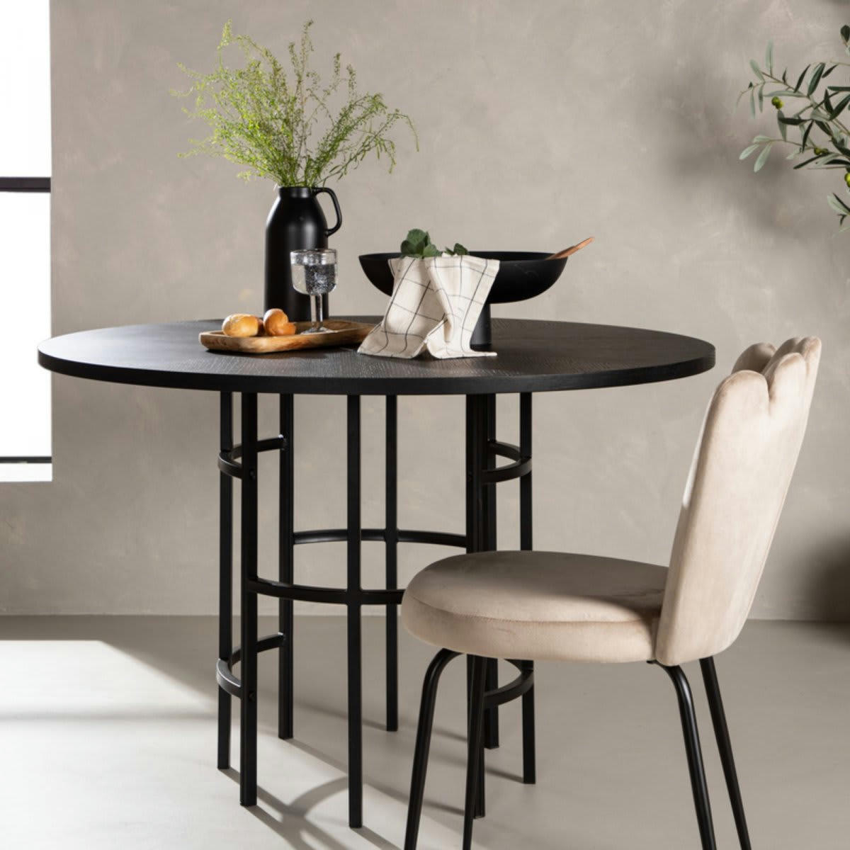 AELA - Table à manger cylindrique en bois et métal