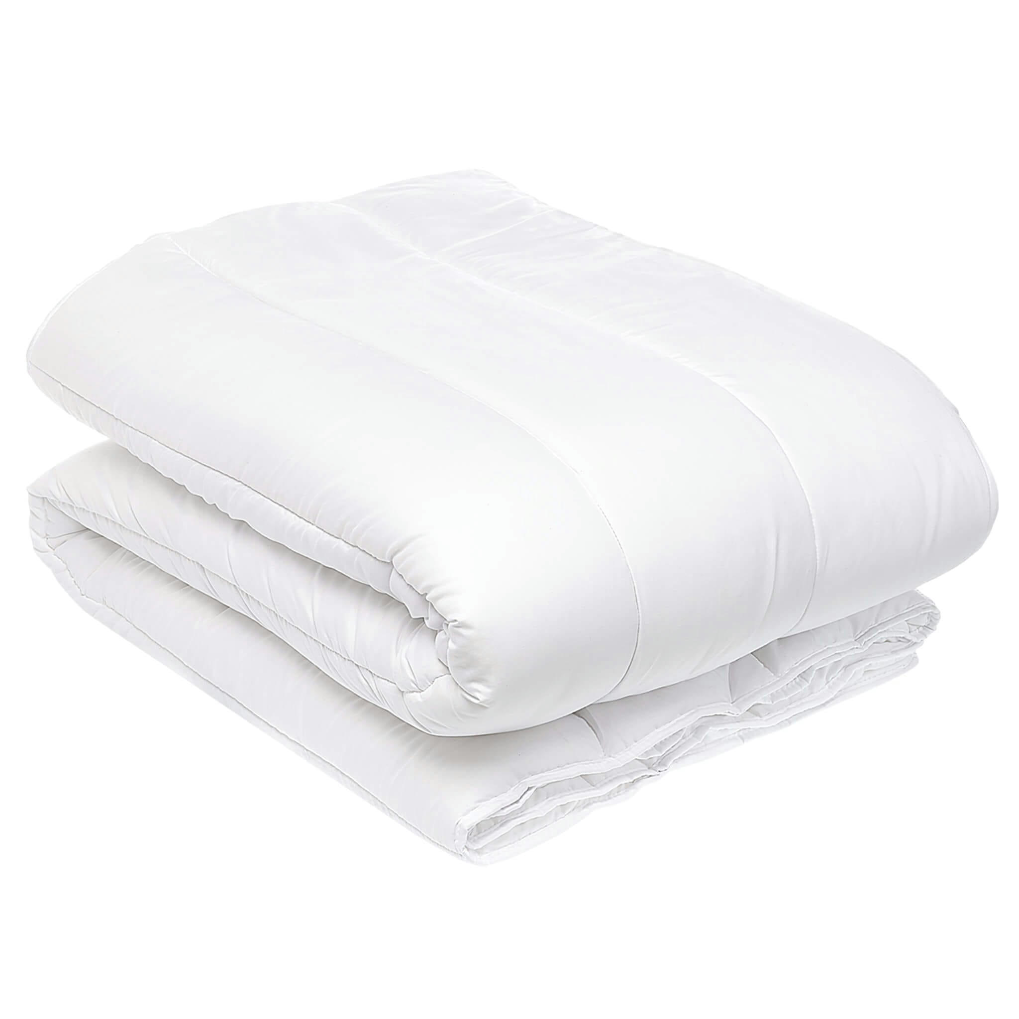 - Couette hypoallergénique tempérée 300g 140x200