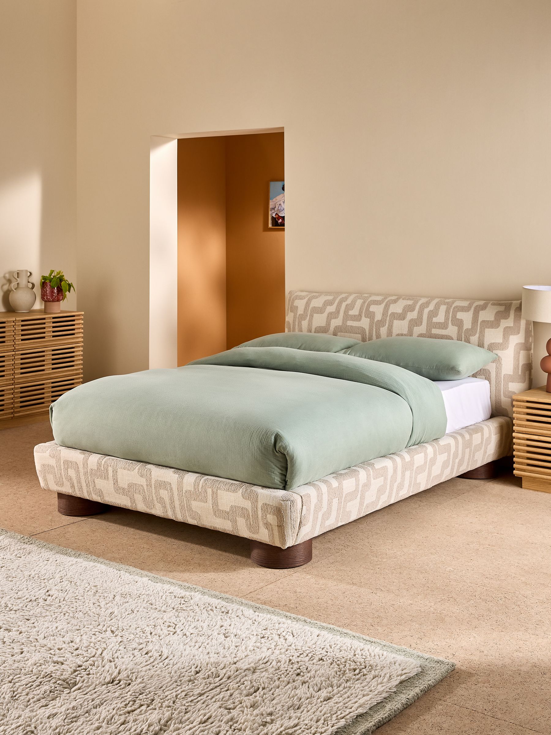 Jude Bed in Clyde Abstract Natural Sand