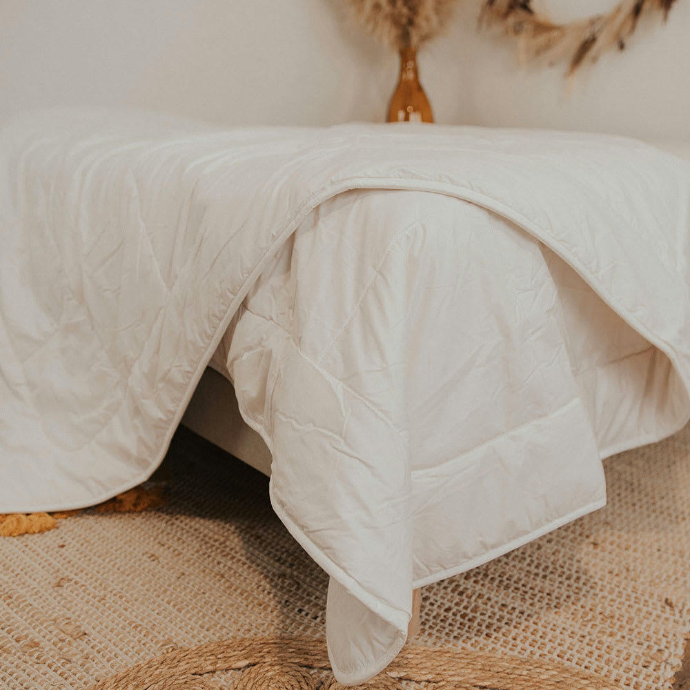 - Couette Synthétique 140x200cm pour lit 90cm