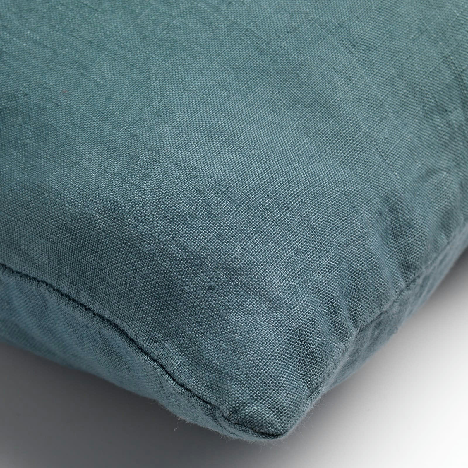 LINN - Coussin - vert en laine 45x45 cm uni