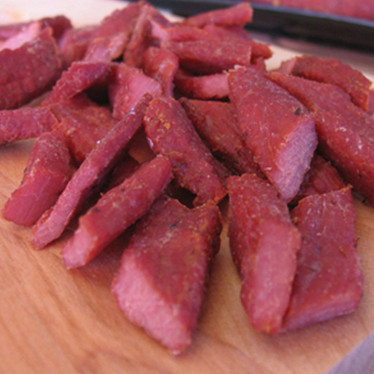 Hi Mountain Make Your Own Jerky Cure and Seasoning Kit, Cracked Pepper N' Garlic