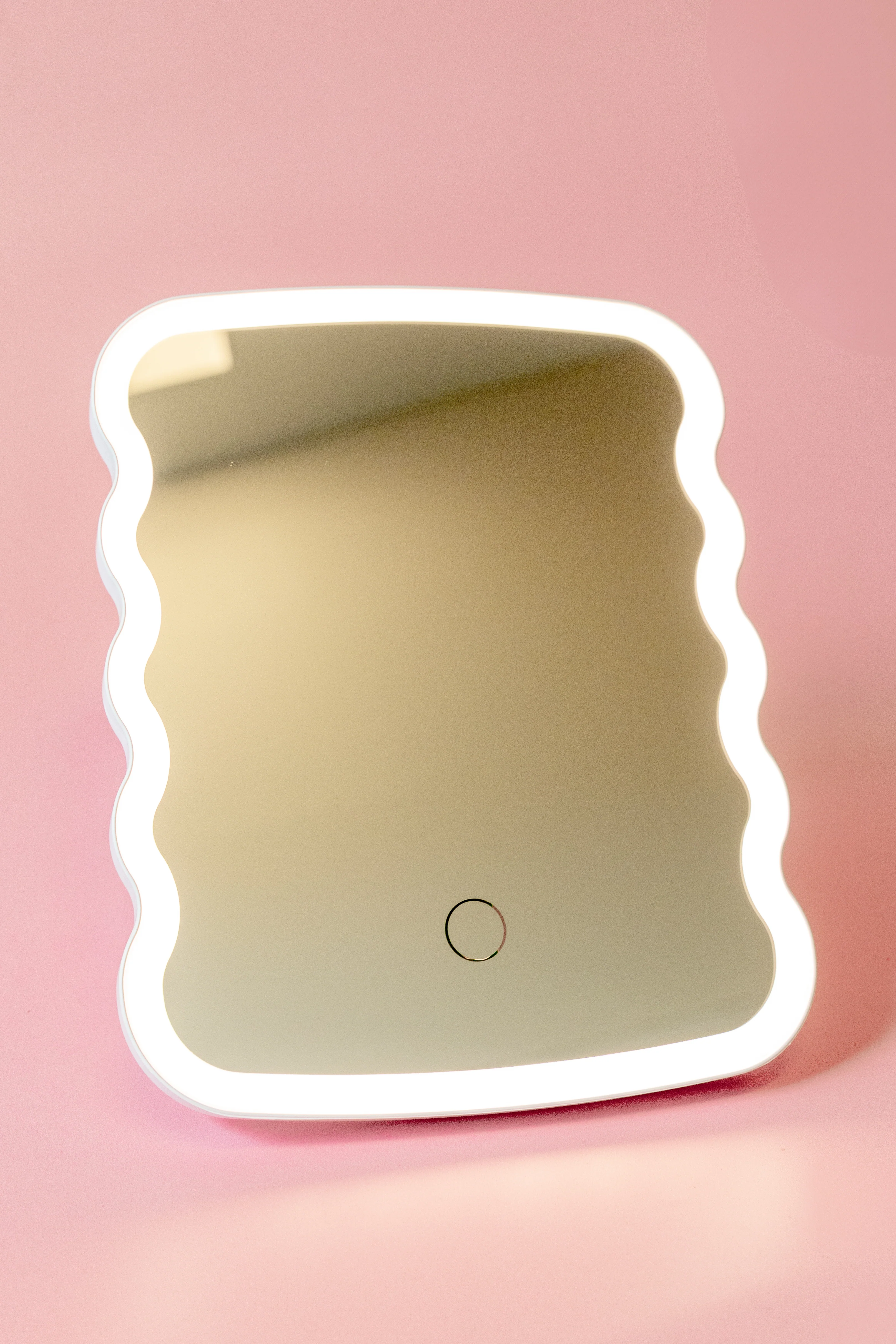 LED Wavy Travel Mirror in White