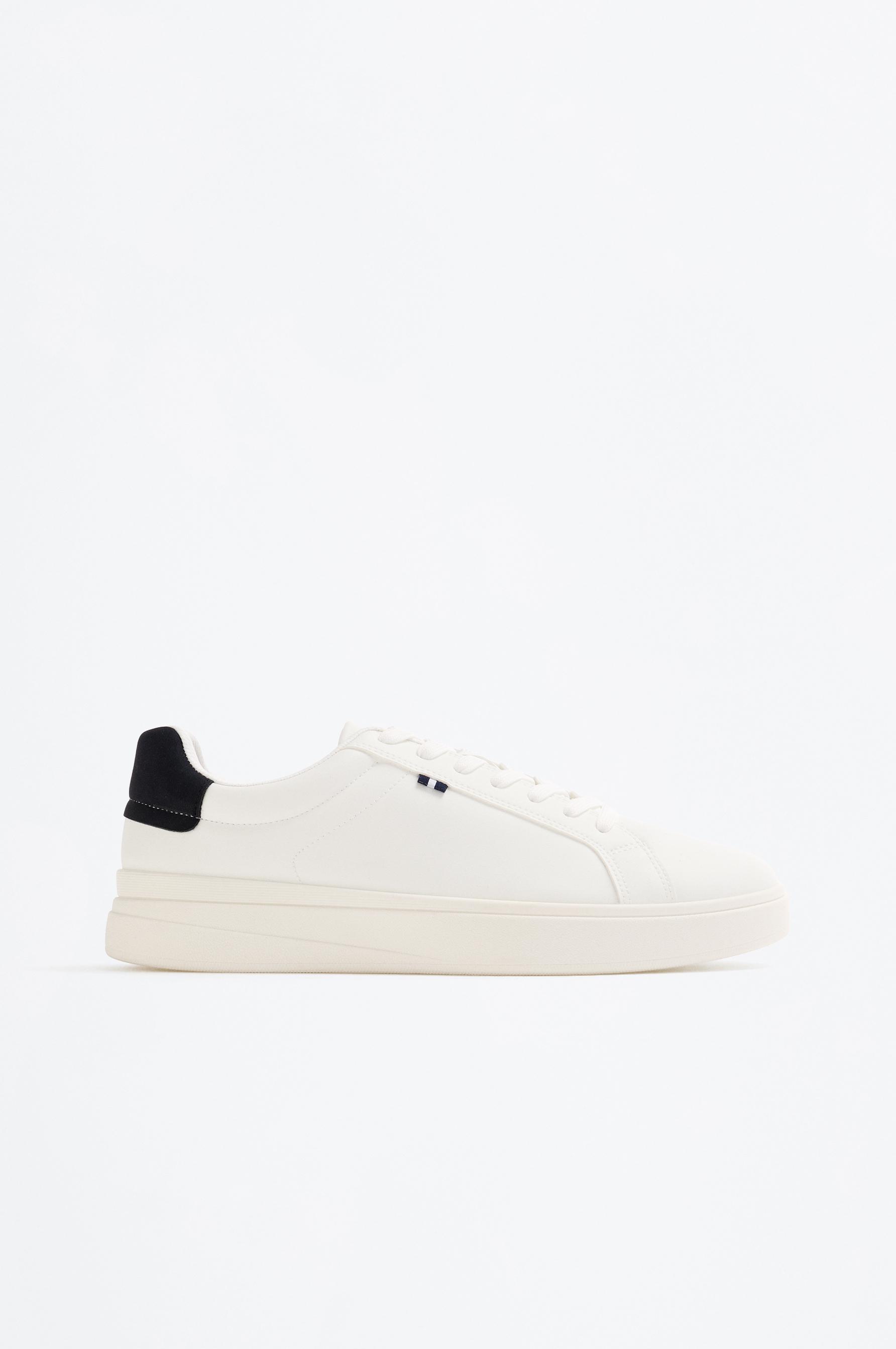 Zapatilla bandera casual