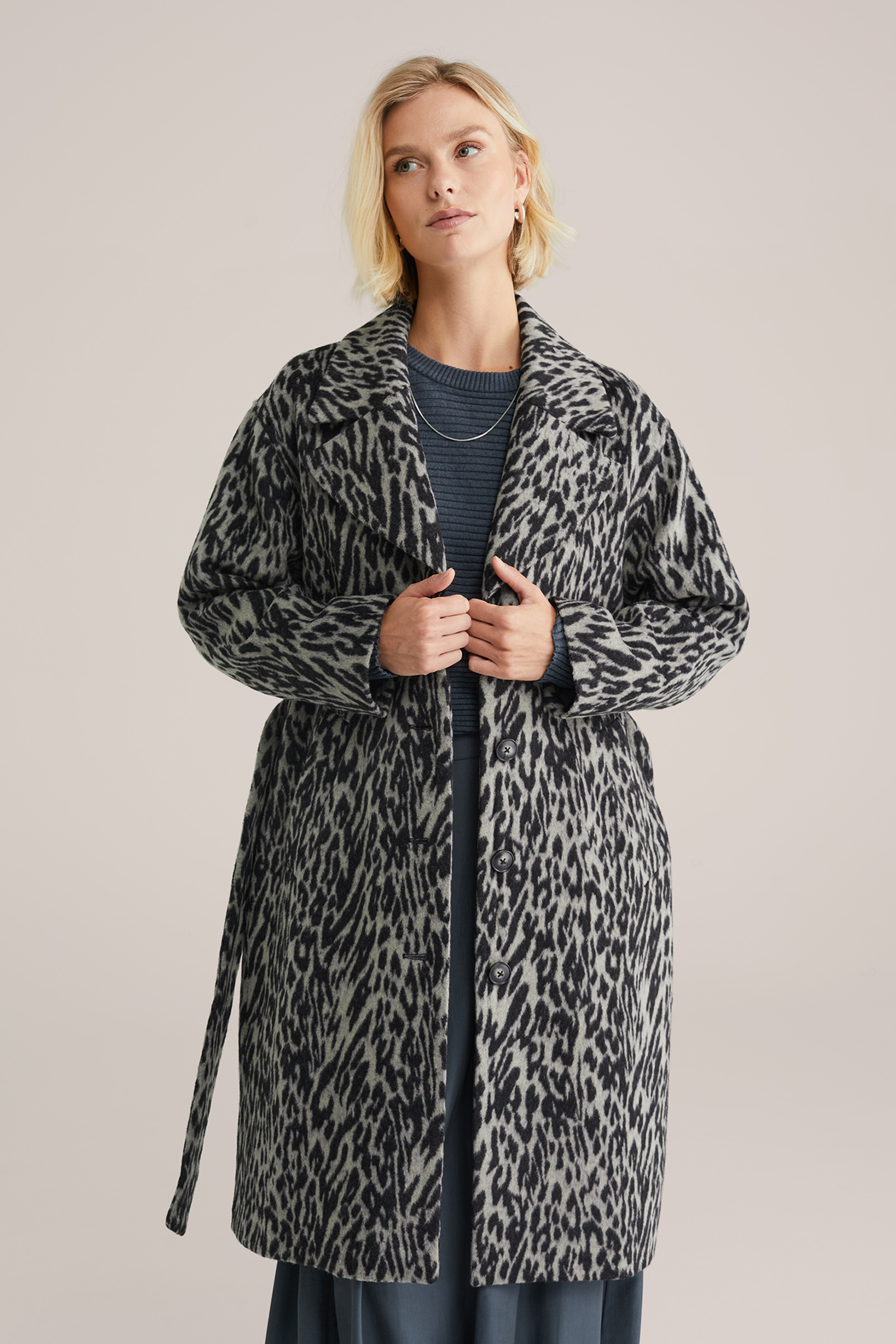 Dames jas met luipaardprint