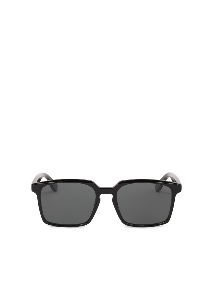 Classic black sunglasses
