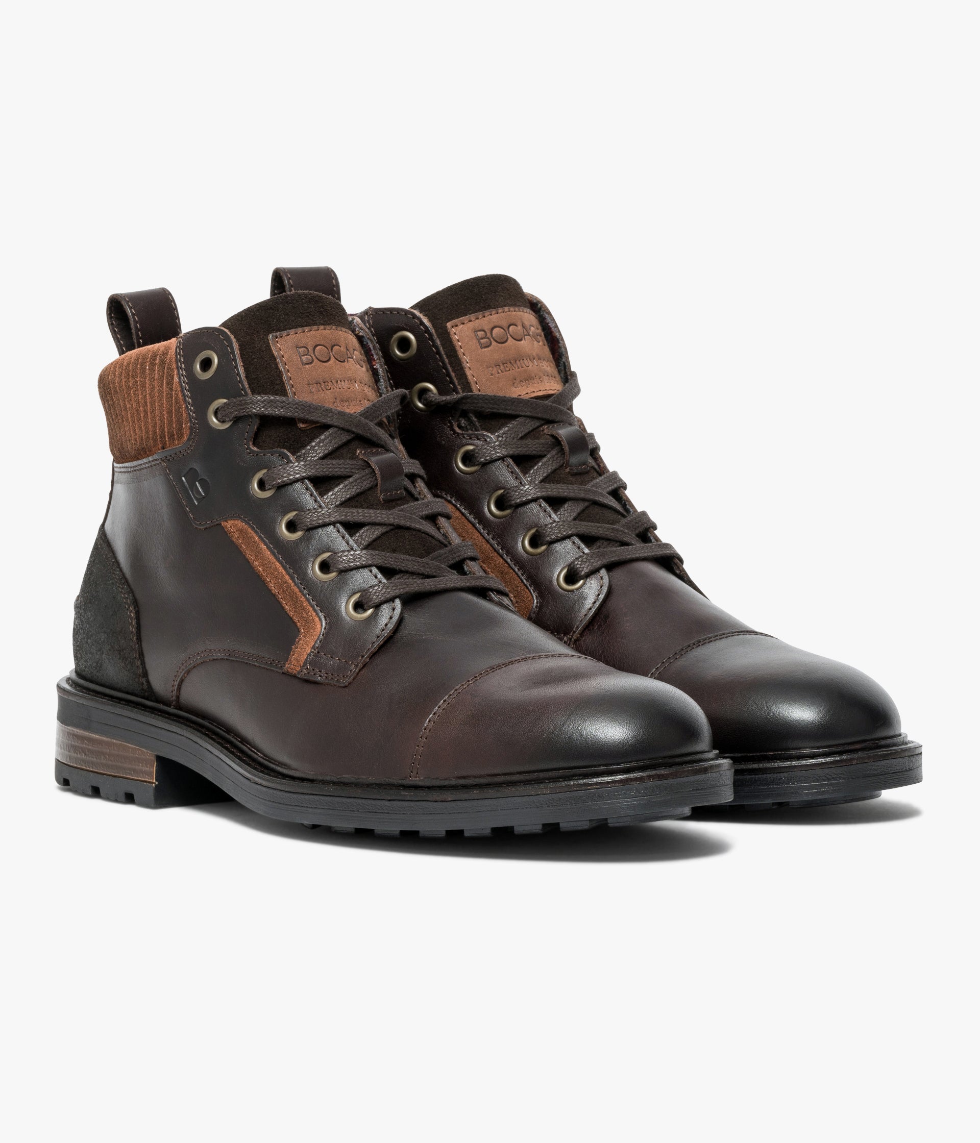 Boots Benjamin cafe
