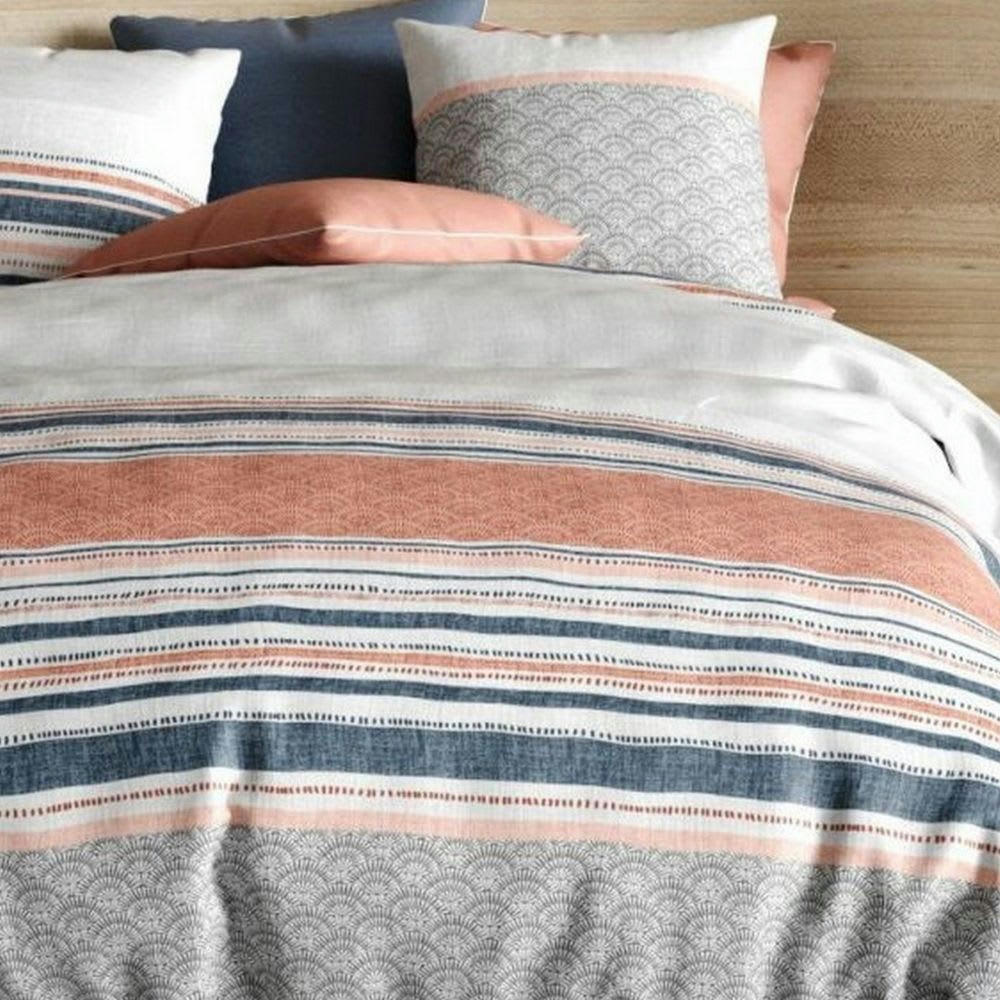 - Parure de lit 2 places coton à motif 240x260 cm