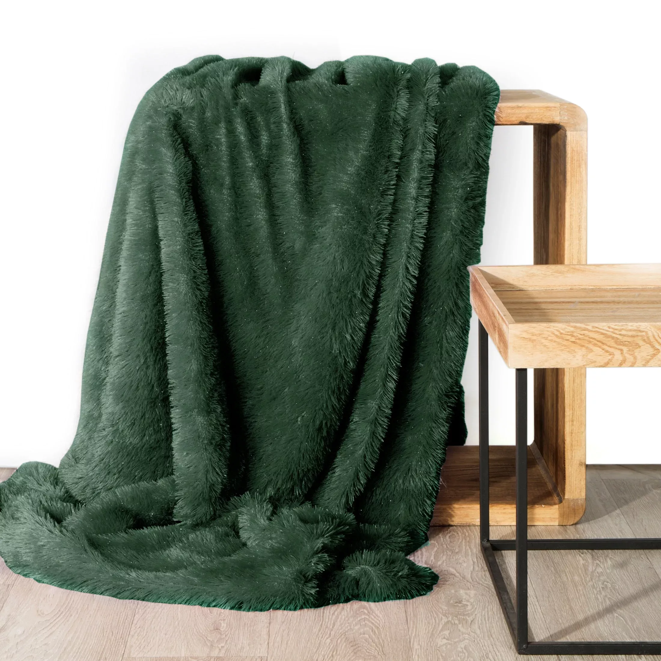 Koc o strukturze miękkiego futra 150x200 cm ciemnozielony TIFANY 1 Design 91