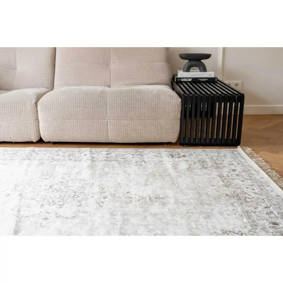 Interieur05 Vintage vloerkleed Ornament beige met franjes - 300 x 195 cm